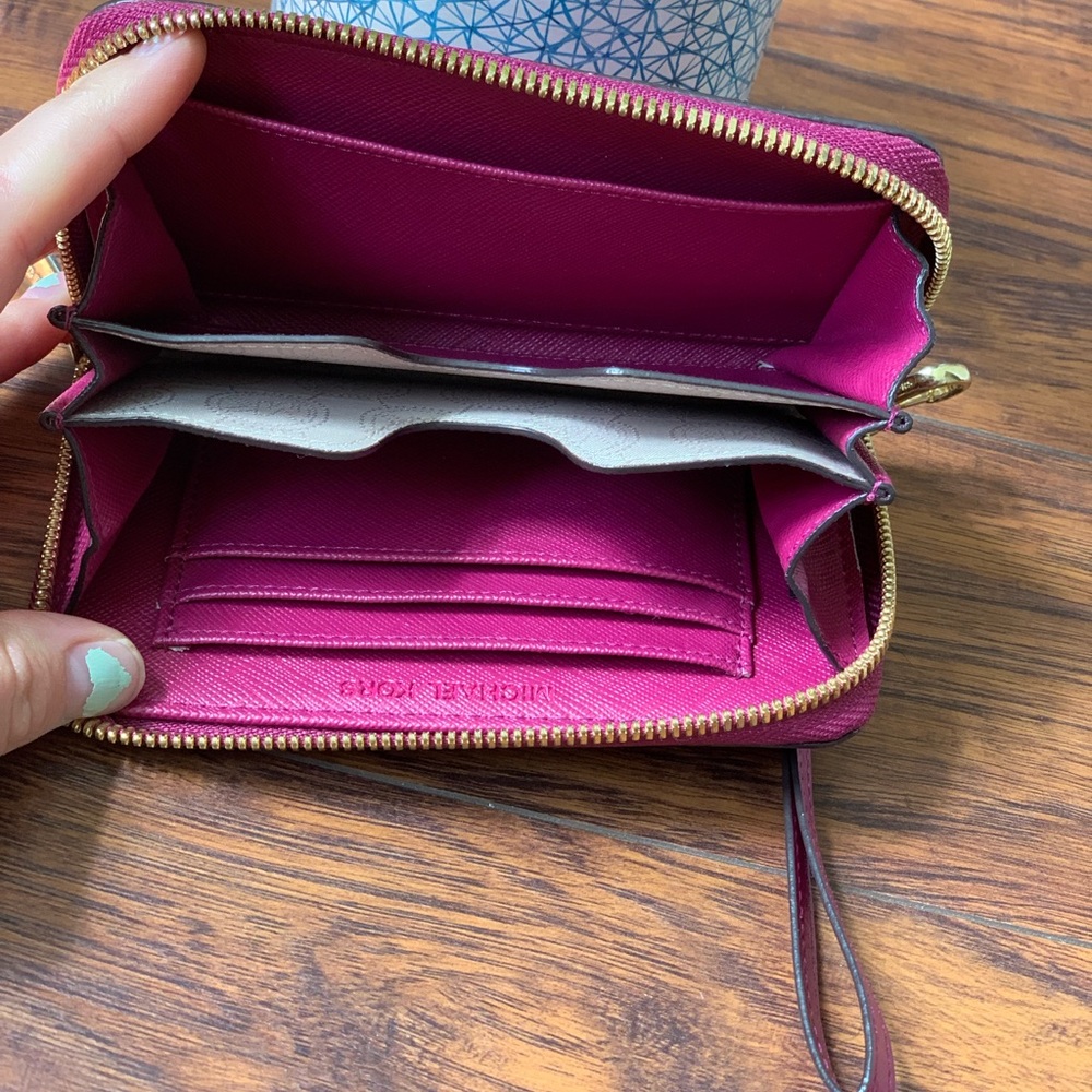 MICHAEL Michael Kors Raspberry Wristlet - Picture 2 of 2